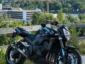 YAMAHA FZ1-N RN16 FACELIFT ABS VIEL ZUBEHÖR RIZOMA WINTERPREIS!