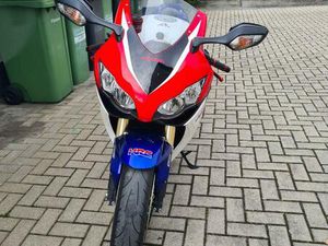 HONDA CBR 1000 RR SC59 ABS