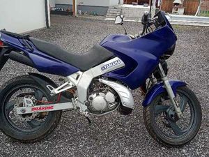 YAMAHA TDR 125