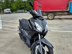 YAMAHA X-MAX 125 →