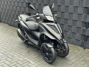 MOOIE & FRISSE PIAGGIO MP3 300LT YOURBAN 2018| AUTORIJBEWIJS — MOTOREN | PIAGGIO — MARKTPLAATS