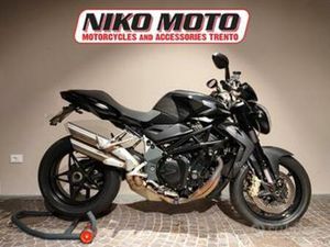 MV AGUSTA BRUTALE 920 (2011 - 12) USATA A LAVIS
