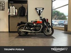 TRIUMPH BONNEVILLE 900 T100