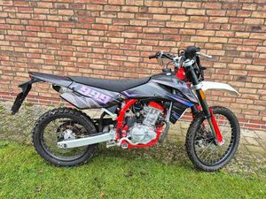 SWM RS 125R