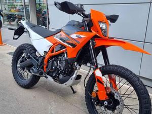 VENDO KTM 125 ENDURO R (2025 - 26) NUOVA A AFFI (CODICE 9650007) - MOTO.IT
