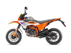 VENDO KTM 390 SMC R (2025 - 26) NUOVA A ROMA (CODICE 9876148) - MOTO.IT