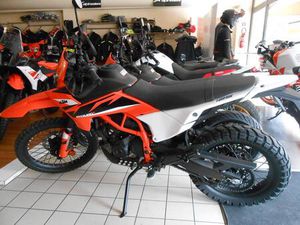 VENDO KTM 125 ENDURO R (2025 - 26) NUOVA A PESARO (CODICE 9841167) - MOTO.IT