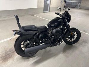 MOTORRAD HYOSUNG GV 125S AUQILA BLACK EDITION TOP ZUSTAND