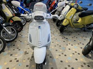 VESPA SPRINT 125 JUSTIN BIEBER LIMITIERT ABS MIA LED