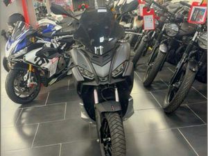 APRILIA SR GT 125 – 2023 – 6 000 KM – PARFAITEMENT ENTRETENU