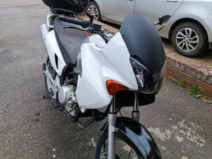 A SAISIR HONDA VARADERO OU ÉCHANGE