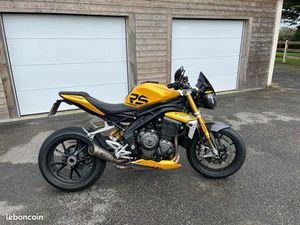 TRIUMPH SPEED TRIPLE 1200 RS