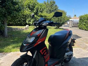SCOOTER APRILIA SR