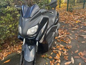 YAMAHA XMAX 125 – 2010 – 12 000 KM – MOTEUR PARFAIT