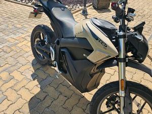 ZERO MOTORCYCLES DS 2023