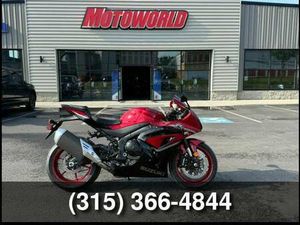 2025 SUZUKI GSX-R SPORTBIKE