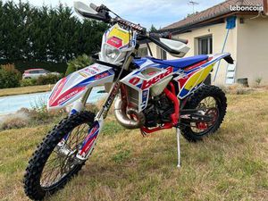 VENDS OU ÉCHANGE BETA 250 RR RACING 2022