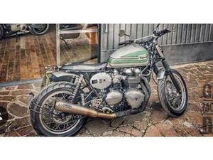 TRIUMPH THRUXTON 900 - 2010