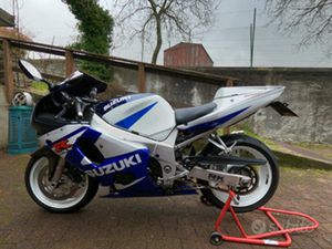 SUZUKI GSXR 600 K1