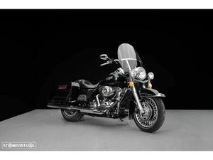 HARLEY-DAVIDSON FLHR ROAD KING