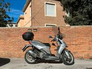 APRILIA SPORTCITY 250