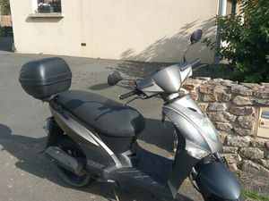 VEND SCOOTER 50 CC