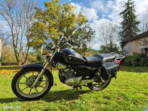 YAMAHA YBR 125 CUSTOM