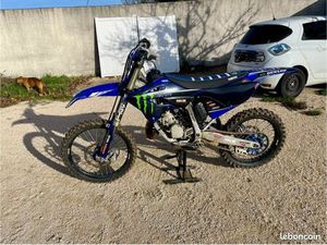 125 YZ