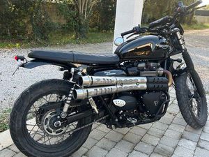 TRIUMPH STREET SCRAMBLER