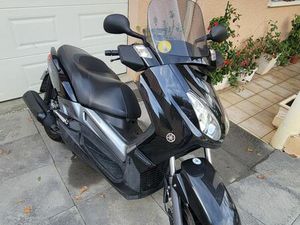 SCOOTER XMAX 250