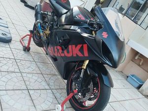 GSXR 750