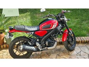 YAMAHA XSR 125