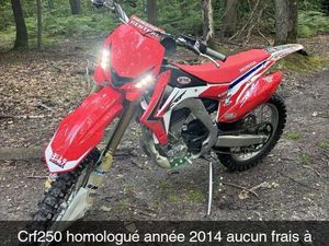 HONDA CRF 250 HOMOLOGUÉE - 2014 - EXCELLENT ÉTAT