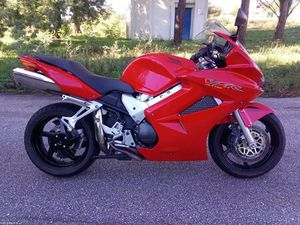 HONDA VFR 800 VTEC