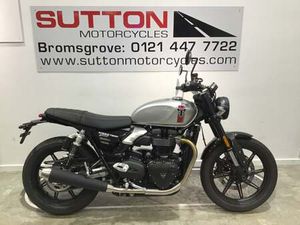 NEW TRIUMPH SPEED TWIN 900 FOR SALE IN BROMSGROVE