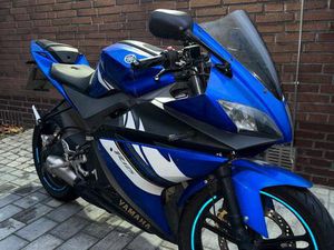 YAMAHA YZF-R 125 A1 MOTORRAD