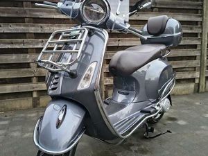 ② VESPA PRIMAVERA B-KLASSE - PRACHTIGE STAAT