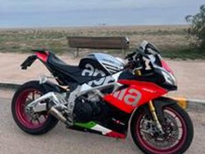 APRILIA RSV4 RF