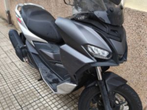 SCOOTER APRILIA SR GT 200