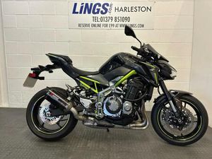KAWASAKI Z900
