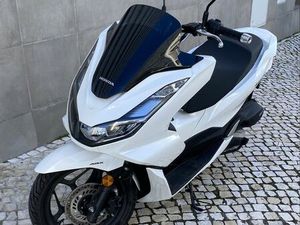 HONDA PCX 2022 COM 39KM LUMIAR