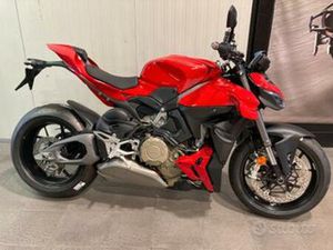 DUCATI STREETFIGHTER V4