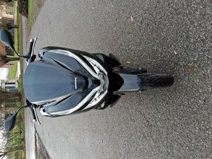 ② HONDA PCX 125 CC