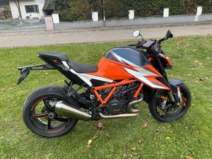 KTM 1290 SUPER DUKE R