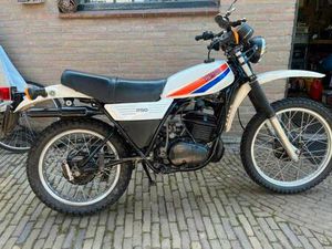 ② YAMAHA DT250 MX