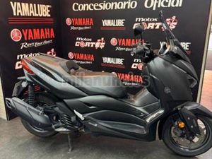 YAMAHA - XMAX 125