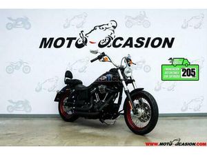 HARLEY DAVIDSON - DYNA STREET BOB