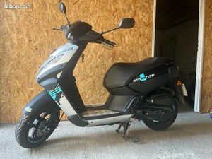 SCOOTER PEUGEOT KISBEE
