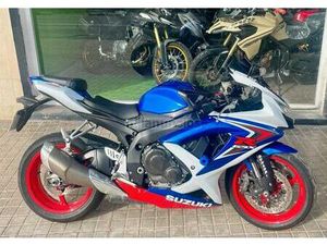 SUZUKI - GSX R750