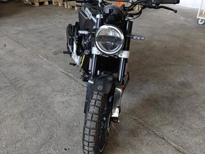 HUSQVARNA SVARTPILEN 125